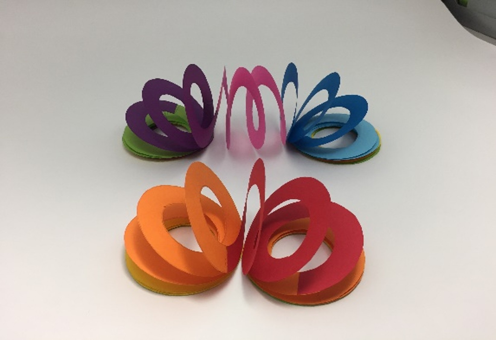 ばねのおもちゃ